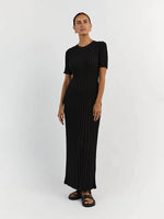 Ribbed Pleated Maxi Dress