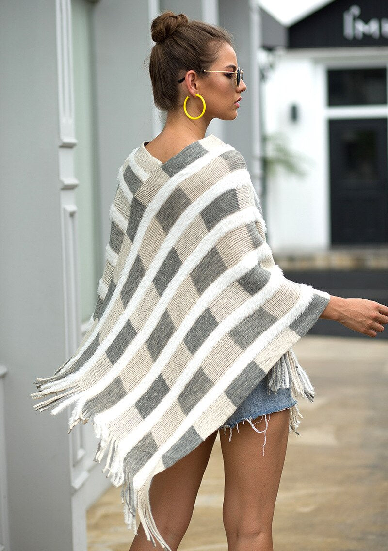 Brick pattern fringe detail poncho